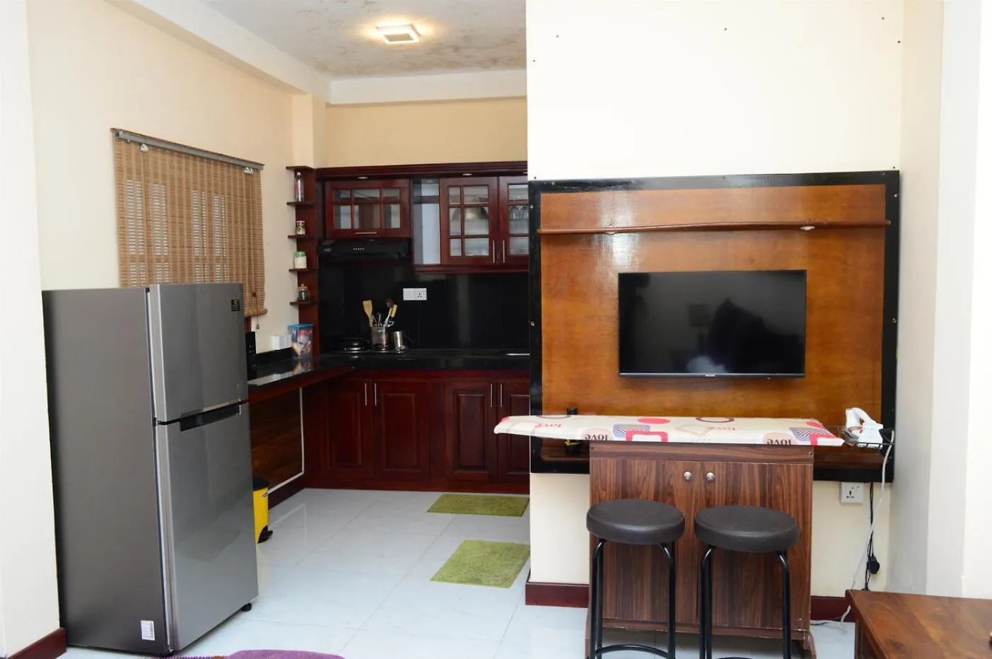 Abbi Holidays - Private Apartment Negombo